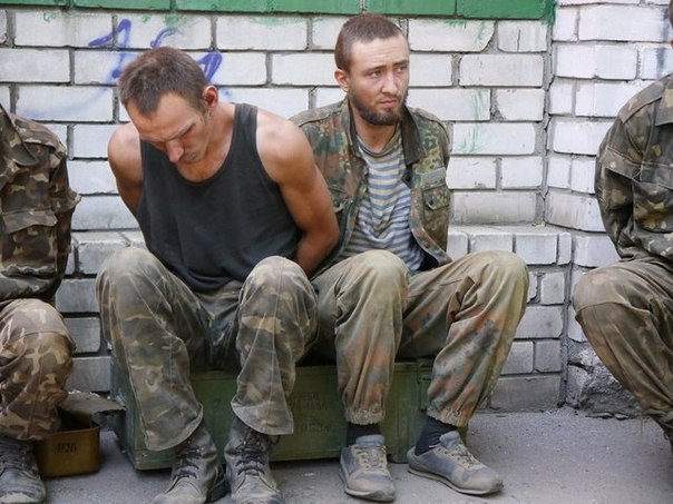У полоні в бойовиків можуть перебувати до 900 українців