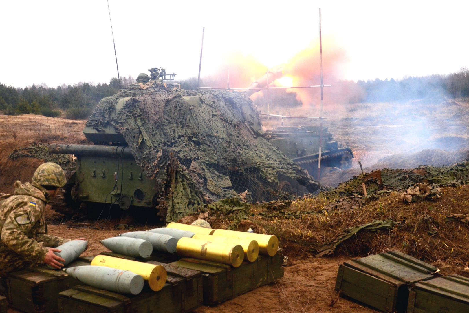 На Луганщині бійці АТО знищили кілька десятків бойовиків та підбили 10 ворожих танків