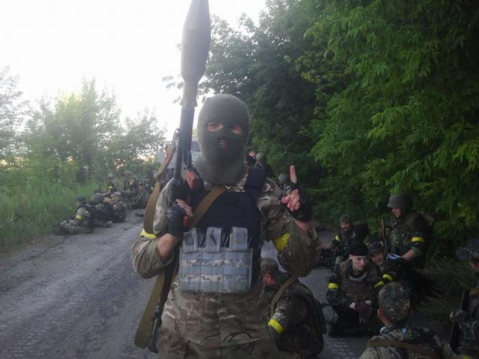 Партизан «Зверобой» устроил террористам «фейерверк» с 20 тонн боеприпасов, подорвавши их