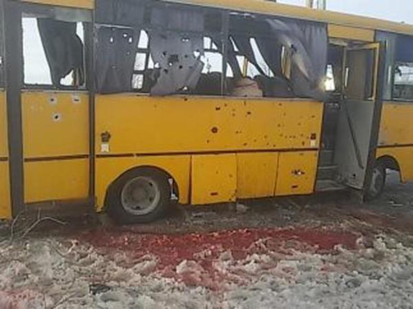 Пасажири обстріляного автобуса під Волновахою розповіли моторошні подробиці теракту (відео)