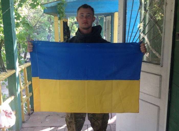 Порошенко збирається викинути з країни співробітника ФСБ, який воює на боці України