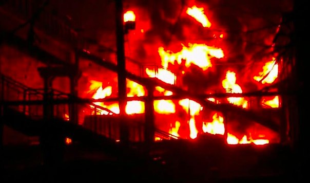 ТЕРМІНОВО: На Харківщині в цистерну з паливом вистрілили з гранатомета, почалася пожежа