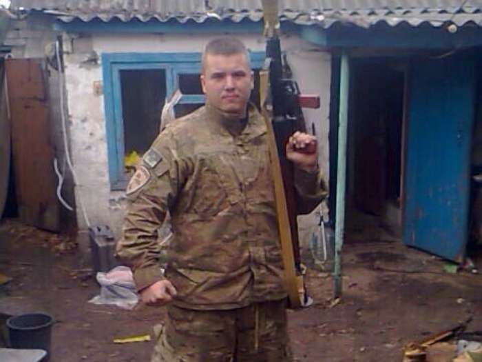 Похоронили героя, который установил украинский флаг над Донецким аэропортом (ВИДЕО)