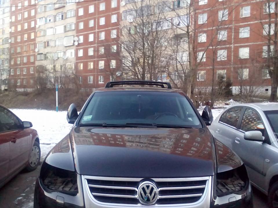 У Львові злодії почали викрадати фари з дорогих автомобілів (ФОТО)