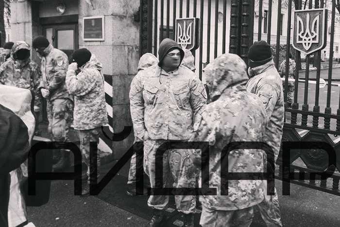 Бойцы «Айдара» на фронте возмущены пикетом Минобороны от их имени (ВИДЕО)