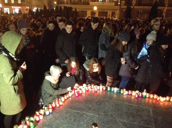 Львів вшановує пам’ять Кузьми, який трагічно загинув сьогодні в ДТП (ФОТО)