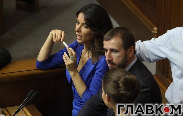 Радикалка Злата Огневич шокировала своим поведением в Верховной раде (Фото)
