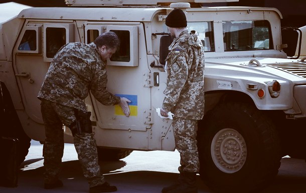 Поставляемую из США бронетехнику оснащают украинским оружием
