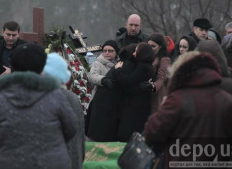 Хто з регіоналів «засвітився» на похороні Чечетова (фото)
