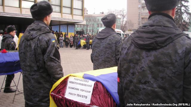 У Дніпропетровську сьогодні поховали ще 16 невідомих Героїв (фото)