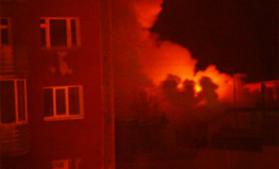Вночі в Донецьку сталася перестрілка: зруйнований ресторан, згоріла машина