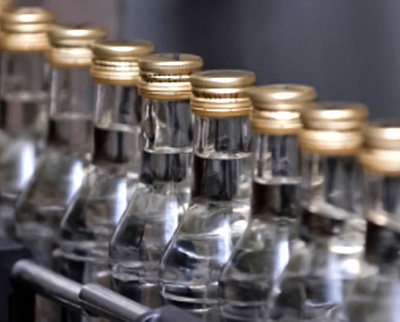На Львовщине осудят мужчин за хищение 53 тыс. литров спирта