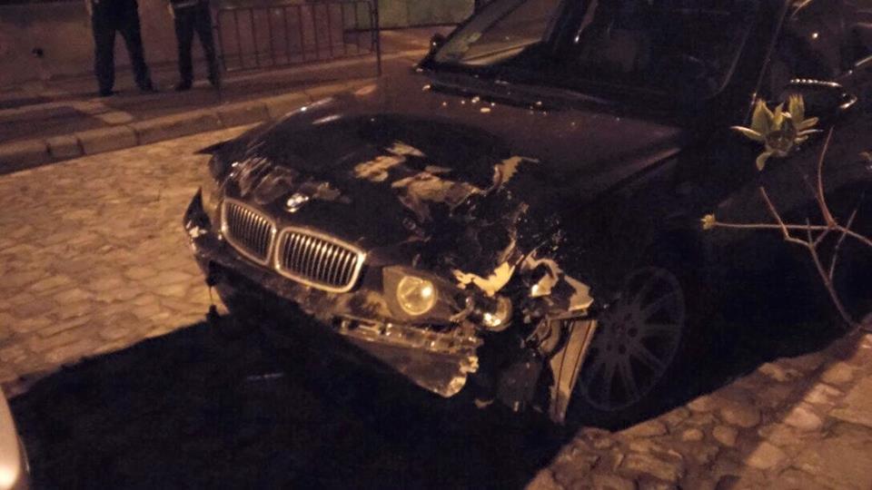 На вул. Стрийській у Львові не розминулися BMW і таксі: Водій    BMW втік з місця ДТП (фото)
