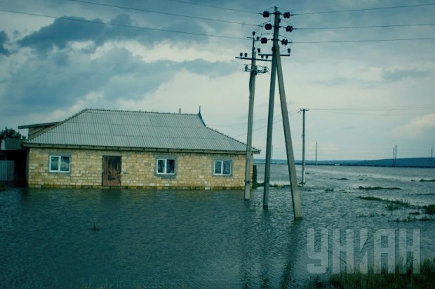 В России на смену пожарам пришли наводнения – около 2 тысяч жителей Урала отрезаны от мира