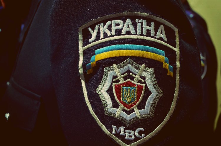 Активисты поймали за рулем пьяного инспектора ГАИ Ивано-Франковской области (ВИДЕО)