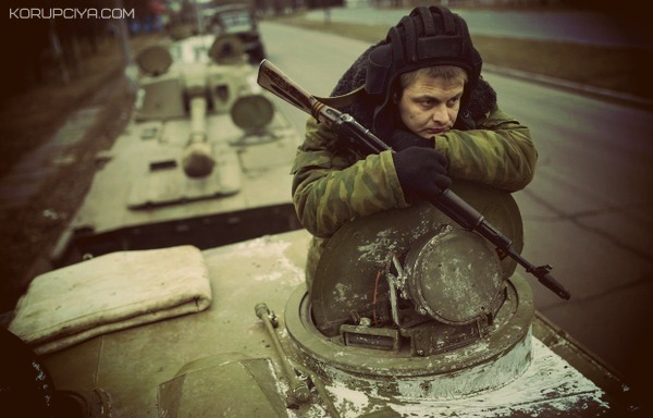 У Донбасі загострилася ситуація, бойовики стріляють з “Градів”