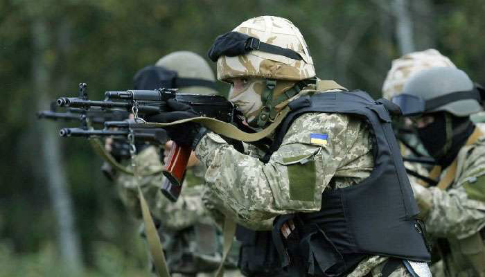 Українські десантники потрапили в засідку біля Станиці Луганської