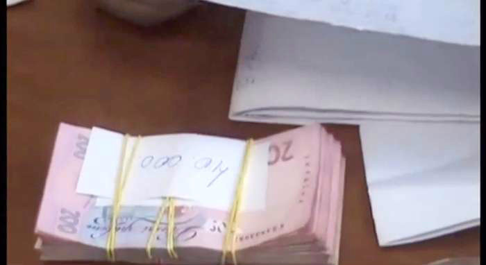 Провокаторы из “ДНР” подбросили в управление ГАИ Украины деньги – версия руководства ГАИ (ВИДЕО)