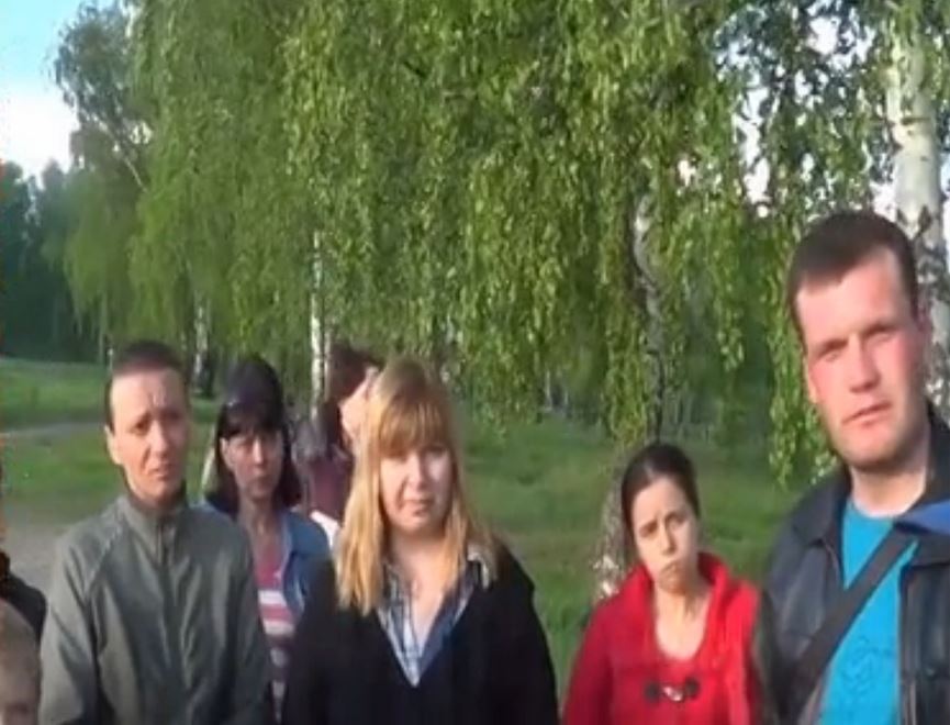“Тварина невдячна, твоя кімната в Україні”, – біженців з Донбасу виганяють з табору під Казанню (ВІДЕО)
