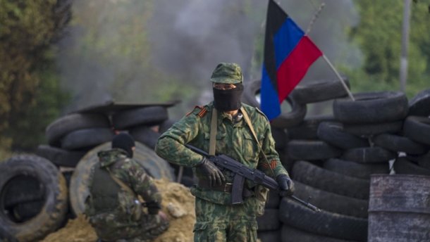 Бойовиків “зливають”: чоловік з “ДНР” розповів про зброю і позиції противника