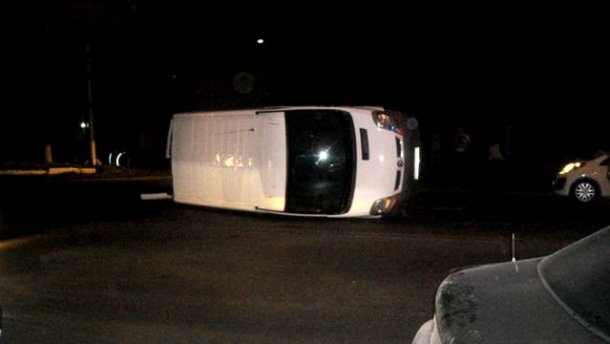 В Одессе джип с милиционером столкнулся с микроавтобусом
