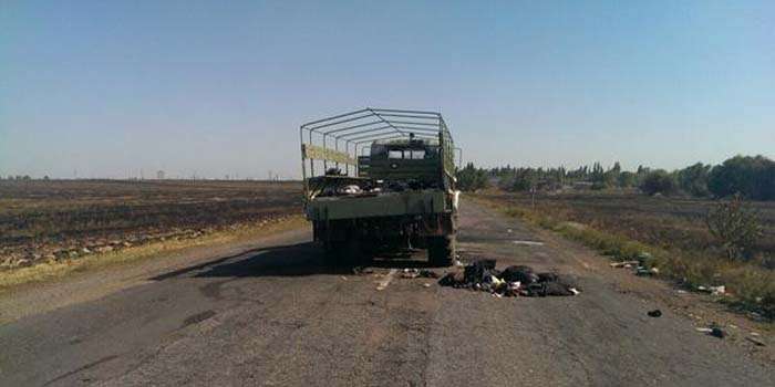 Біля Красногорівки вантажівка з військовими ЗСУ підірвалася на міні: 7 солдат загинуло