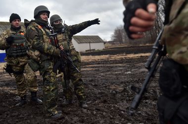 Боевики “накрыли” Станицу Луганскую: повреждены жилые дома, перебит газопровод