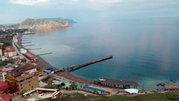 Провал курортного сезона: “министр туризма” Крыма ушла в отставку (фото)