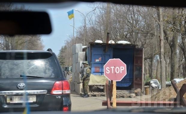 Сьогодні на Донбасі починають діяти електронні перепустки