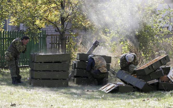 Террористы накрыли огнем Луганщину: один боец погиб, четверо ранены
