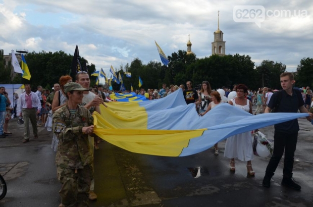 Краматорск и Славянск отпраздновали годовщину освобождения (ФОТО)