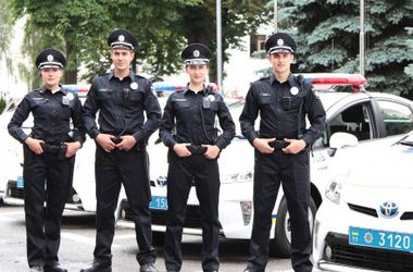 Сьогодні на вулиці Києва вийде нова патрульна поліція