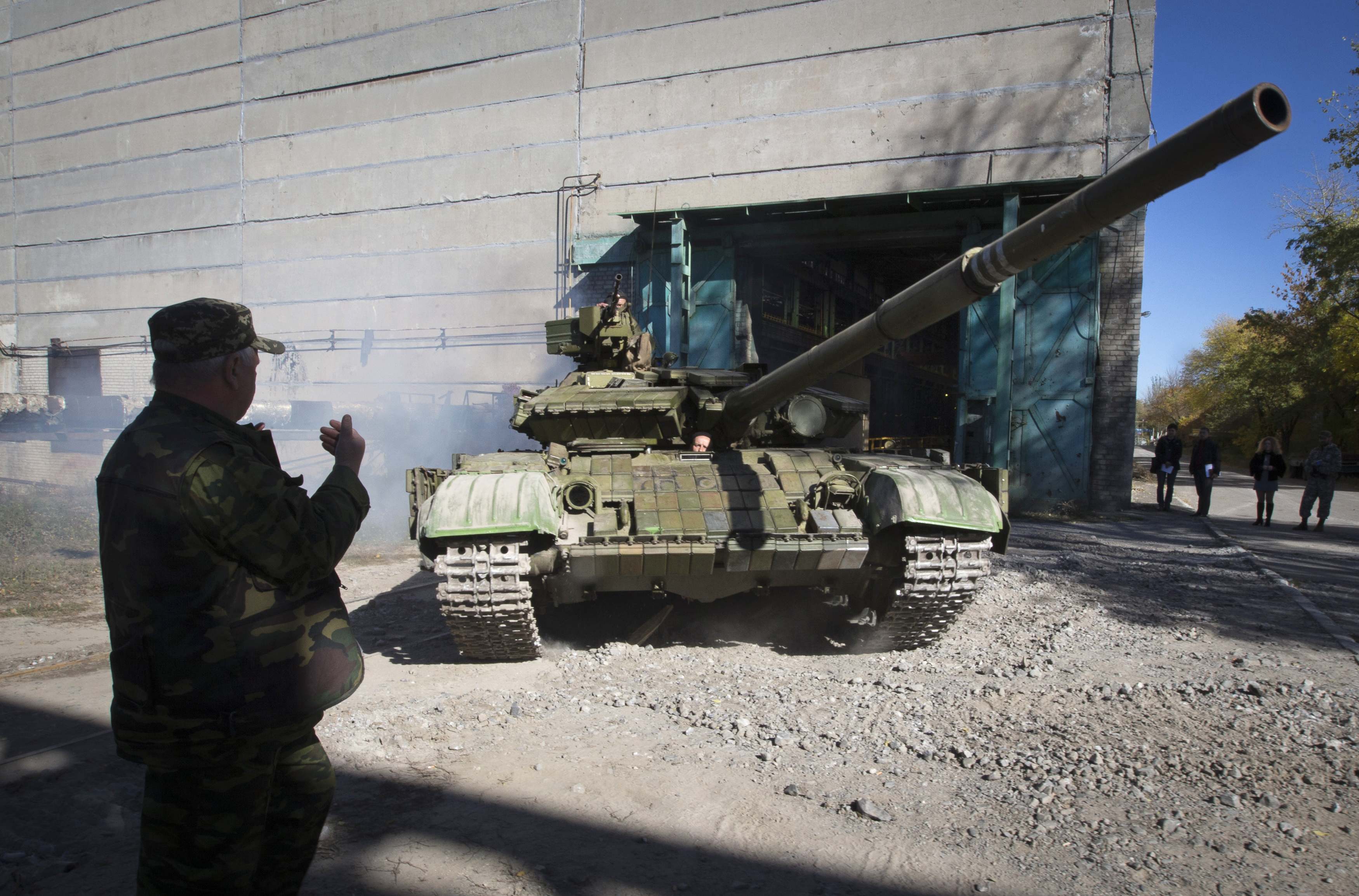 “Лживое перемирие” в Широкино и вражеские танки под Донецком. Карта АТО