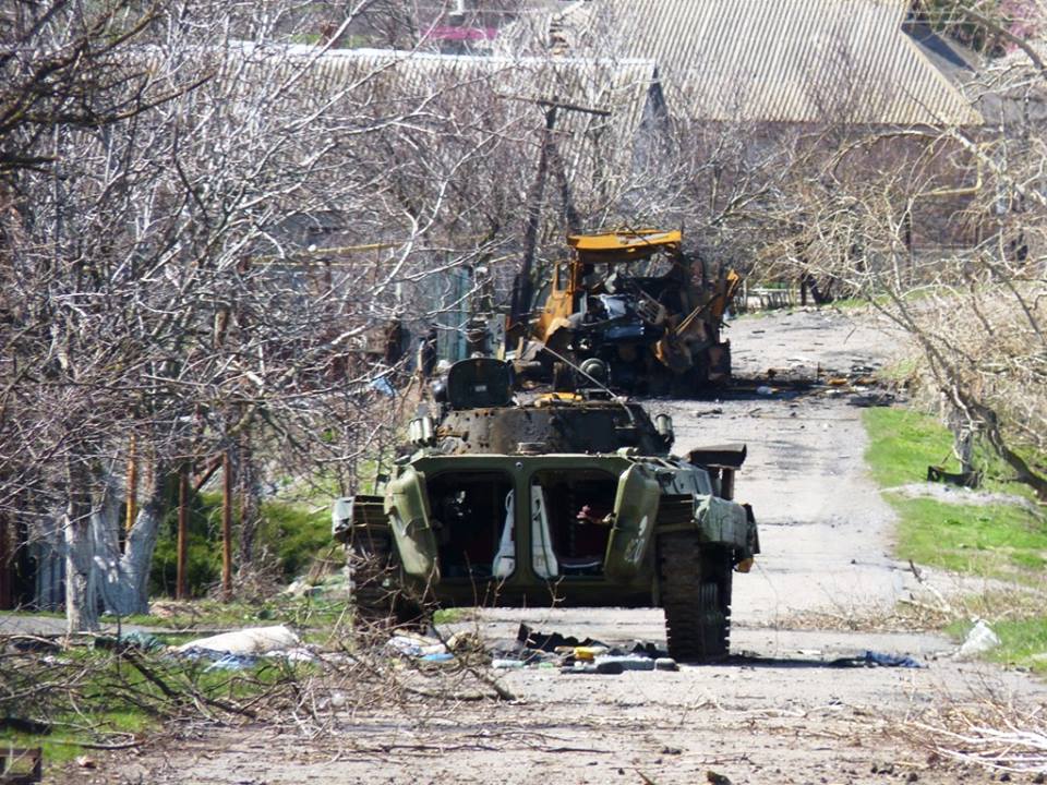 Бойовики “передали” знищене і безлюдне Широкине українським військовим