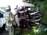 На Львівщині “Мерседес-410” зіткнувся з автомобілем «Рено-Трафік»
