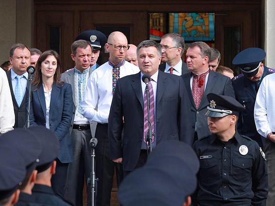 Аваков признался, что бывших милиционеров в новой полиции во Львове больше, чем в других городах