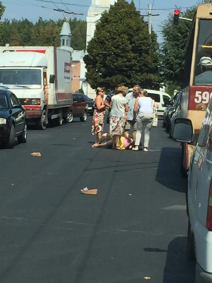 Авария на улице Тролейбусной(Фото)