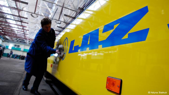 Прокуратура Львівської області розслідує незаконне заволодіння акціями заводу “ЛАЗ”