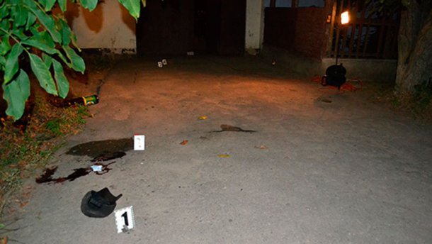 Стрілянина в Миколаєві: чоловіка ледь не вбили за сумку з грошима (фото/відео)