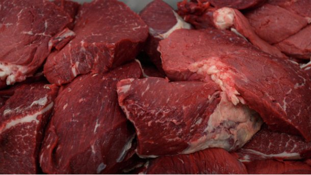 В России взялись уничтожать санкционное мясо и перец