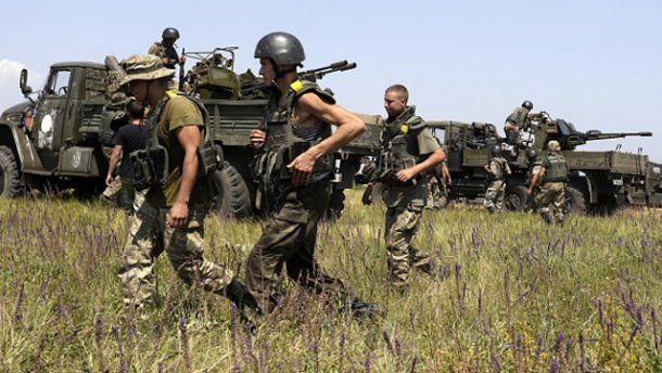Украинские военные продолжают зачистку Старогнатовки от террористов