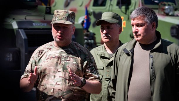 Кардинально нова армія Росії на Донбасі готова до наступу, — РНБО