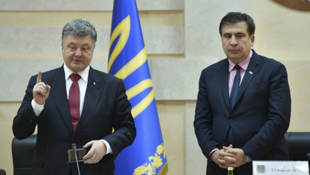 Порошенко предлагают сделать Саакашвили премьером