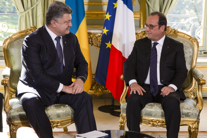 Порошенко и Олланд согласовали позиции перед переговорами в “нормандском формате”