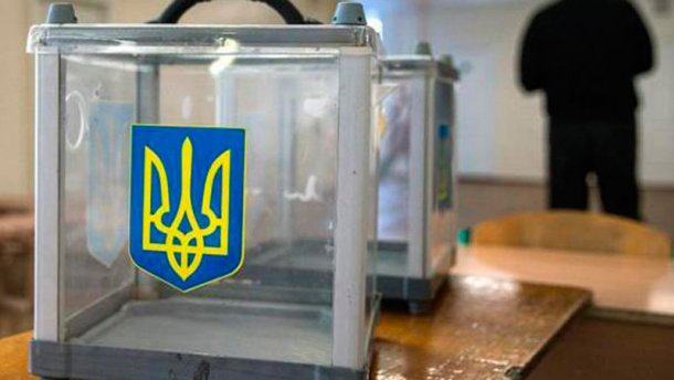 Наблюдатели зафиксировали нарушения на выборах в Днепропетровске