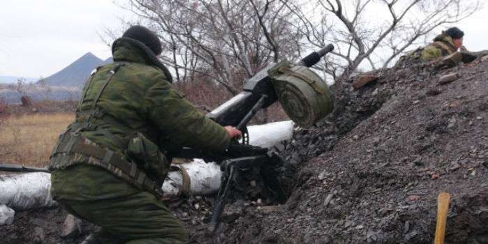 Бойовики продовжили обстріли на Донецькому та Артемівському напрямках