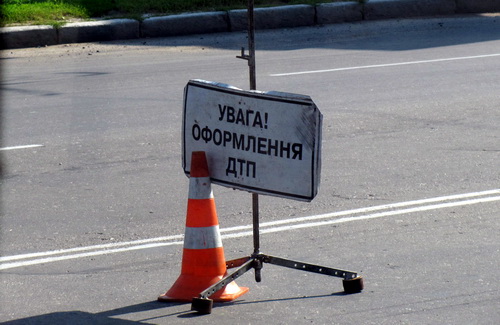 В Одеській обл. унаслідок ДТП з автобусом загинула людина