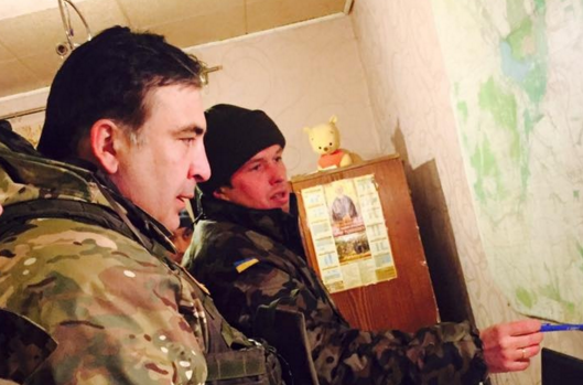 Саакашвили встретил Новый год в блиндажах на передовой (ФОТО)