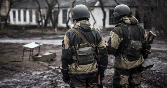 Русские артиллеристы обстреляли школу в Донецкой области