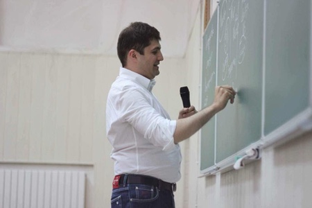 Экс-заместитель генпрокурора Сакварелидзе носит джинсы за 26 000 гривен (ФОТО)